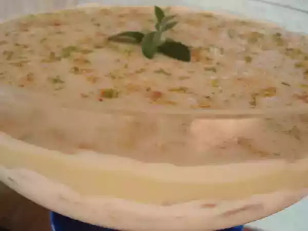 Receita Mousse de limão, trufado de chocolate branco e limão e chantily de requeijão