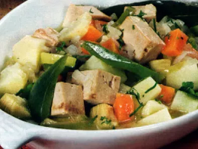 Receita Estufado de legumes com soja e tofu
