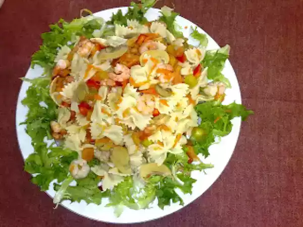 Receita Farfalle com camarão