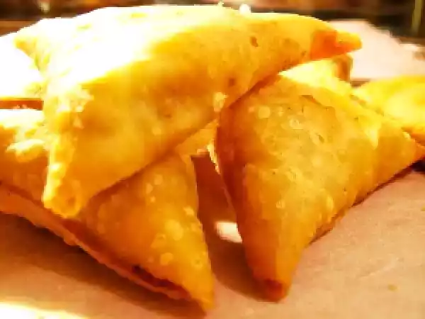 Receita Samosas / chamuças de carne