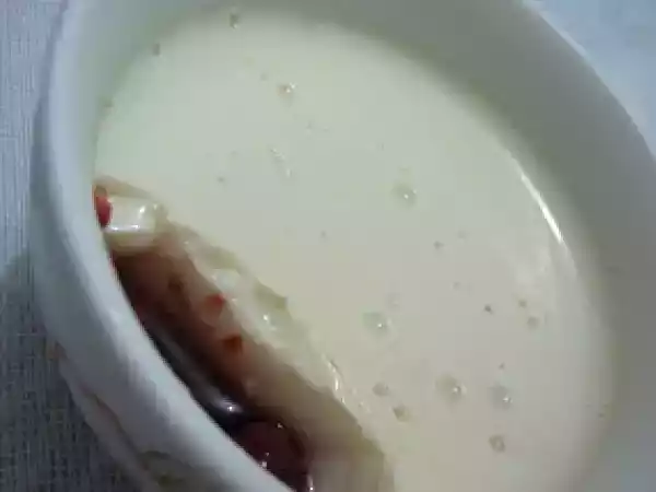 Receita Panna cotta de iogurte e morangos