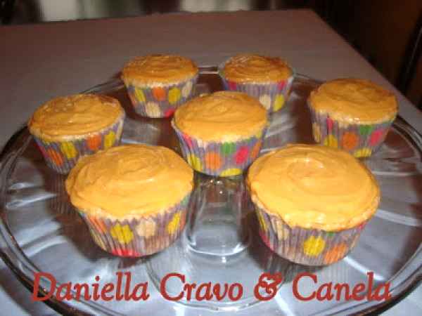 Receita Muffins de nozes com doce de leite