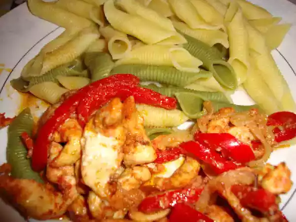 Receita Tirinhas de frango com pimento