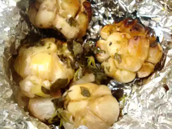 Receita Alho assado com gorgonzola