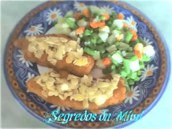 Receita Filetes de pescada com amêndoas