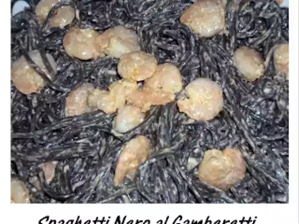 Receita Spaghetti nero al gamberetti - dia preto