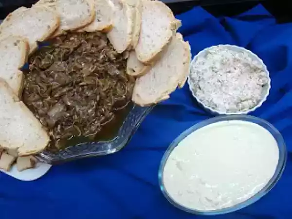 Receita Antepasto de abobrinha, patê de gorgonzola e patê de bacon com castanha de caju