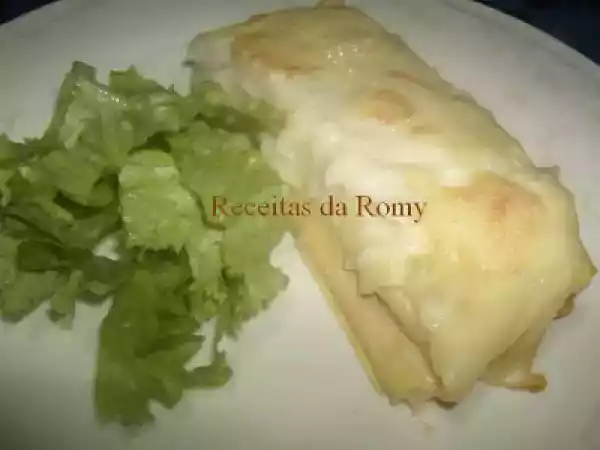 Receita Canelones de salsicha e queijo com béchamel