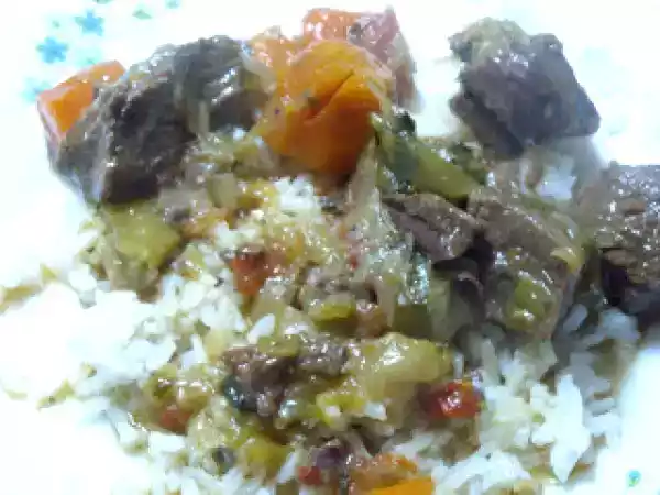 Receita Carne de vitela com molho de legumes