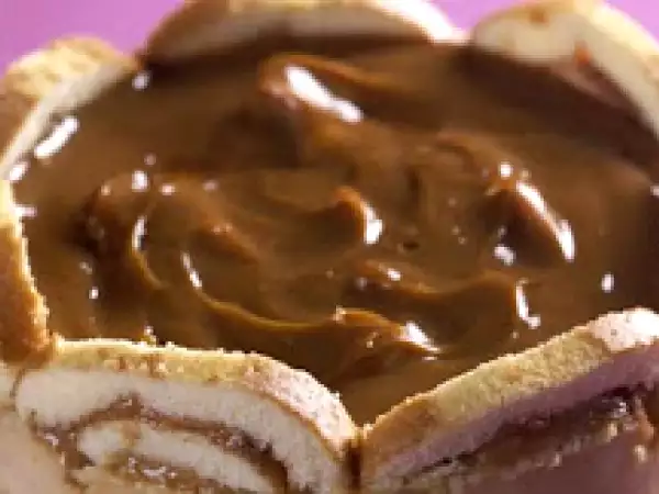 Receita Charlotte de rocambole e doce de leite