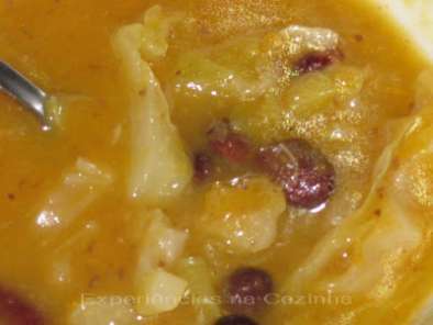 Receita Sopa de feijão encarnado com couve lombarda