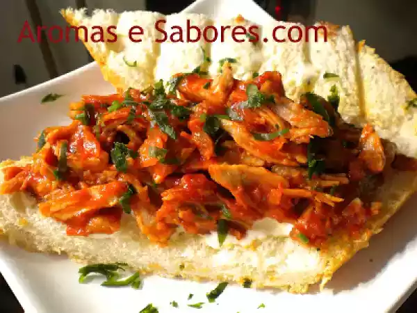 Receita Sanduíche de pernil com molho barbecue