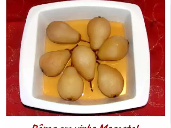 Receita Pêras em vinho moscatel