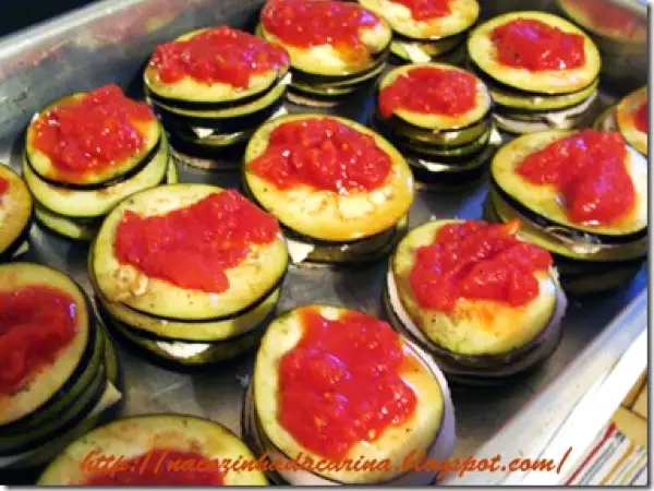 Receita Mini tartes de berinjela e queijo