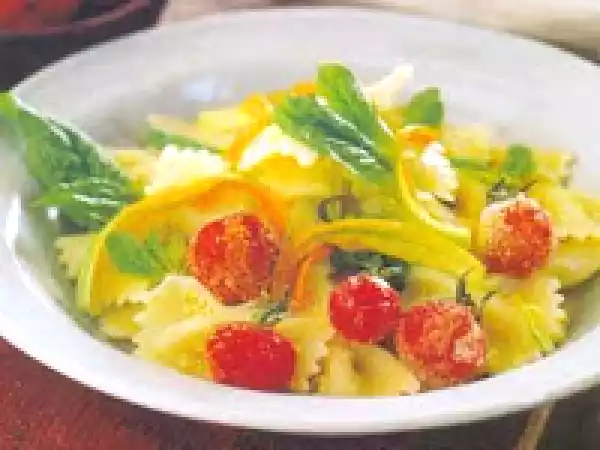 Receita Salada de gravatinha ao creme de abacate (vegana)