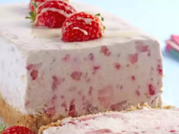 Receita Gelado de morango com frutas vermelhas