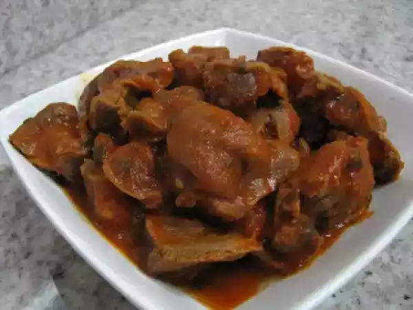 Receita Pipis (moelas ao molho de tomate e cerveja)