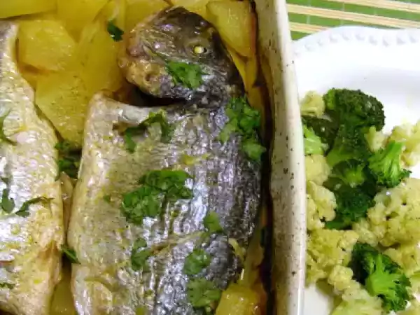Receita Douradas no forno com sumo de laranja