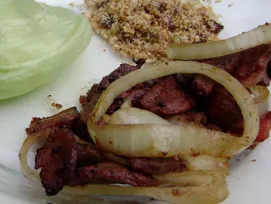Receita Iscas de figado com bacon e farofa