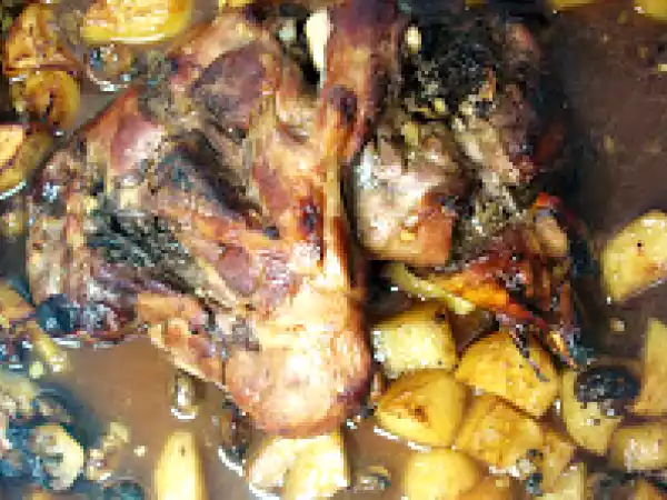 Receita Perna de peru no forno com mel, mostarda e citrinos