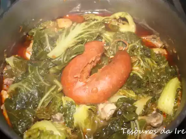 Receita Frango do campo com couve e cenoura