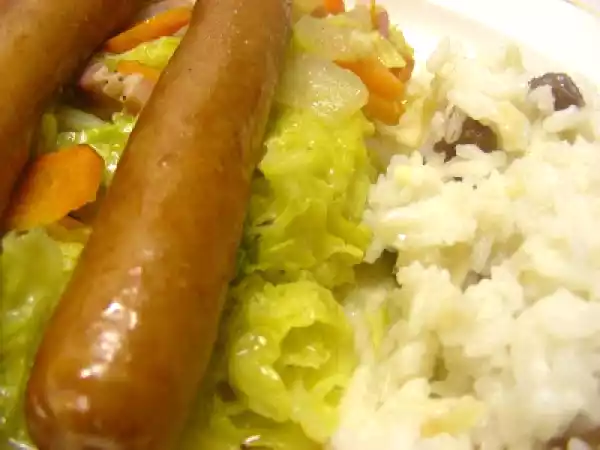 Receita Salsichas com couve lombarda