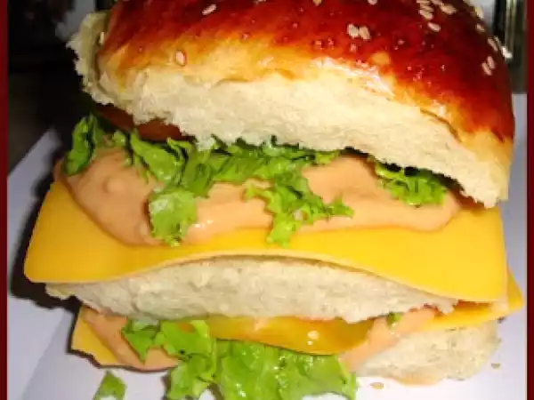 Receita Hamburguer (pão, carne e molho)