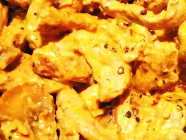 Receita Strogonoff de carne, e ervilhas com cenouras salteadas