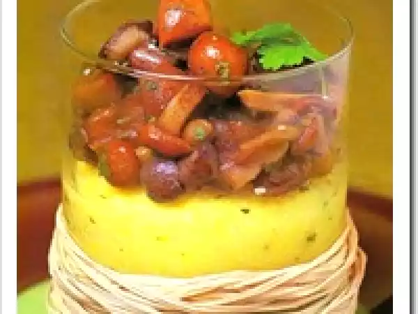 Receita Polenta bergamasca com ragú de cogumelos