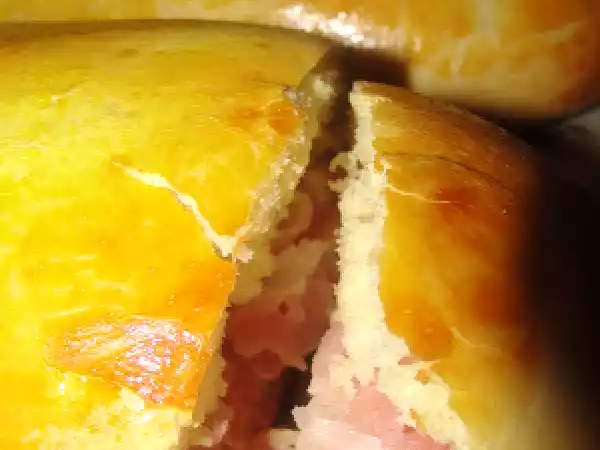 Receita Pao recheado com presunto, mussarela e orègano