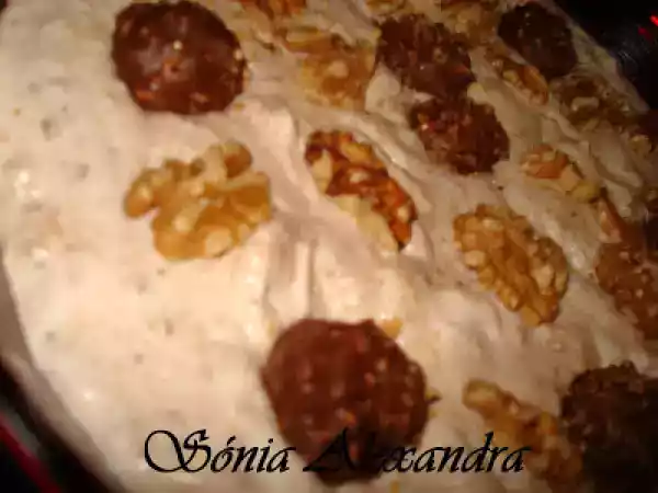 Receita Doce de natas e leite condensado com bolacha, nozes e ferrero rocher...