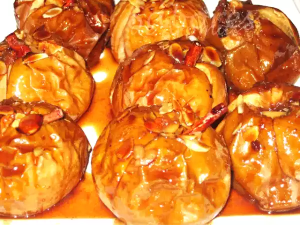 Receita Maça assada com mel e amêndoas