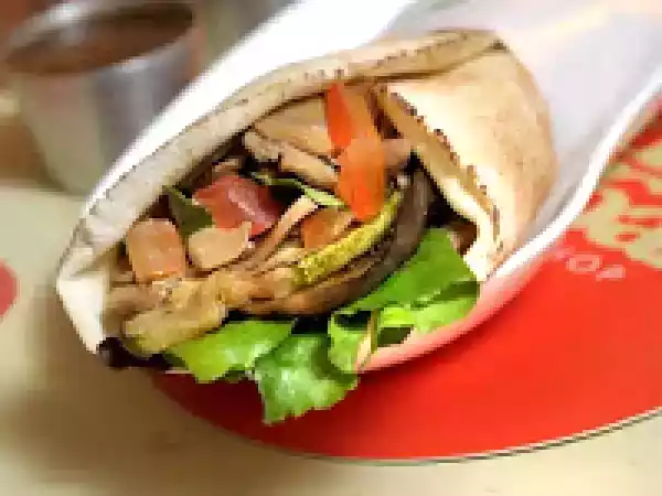 Receita Kebab de beringela, abobrinha e cogumelos grelhados (lacto)