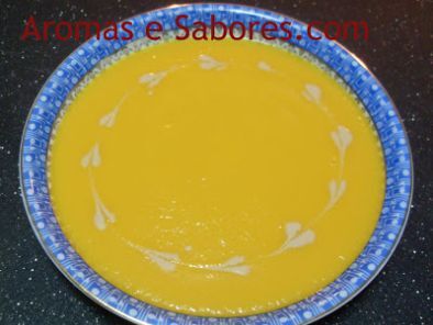 Receita Sopas para o inverno - creme de cenoura, gengibre e tahine