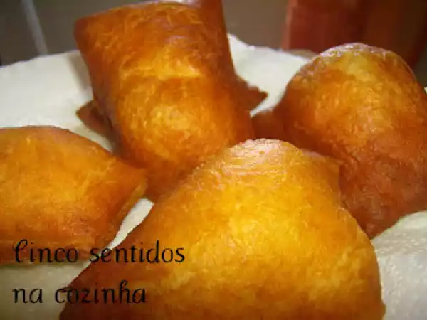 Receita Pastéis de carne em massa de pizza