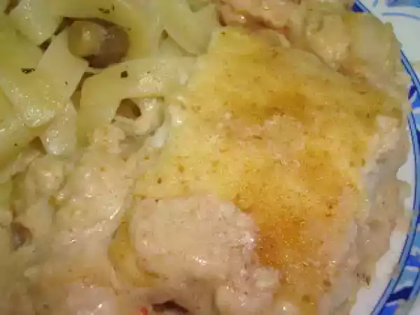 Receita Medalhões de pescada gratinados com molho de camarão