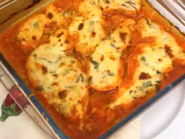 Receita Frango gratinado com molho de tomate