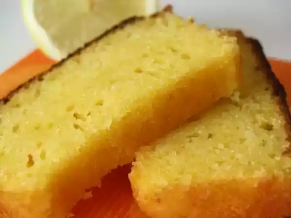 Receita Bolo de iogurte com raspa de limão