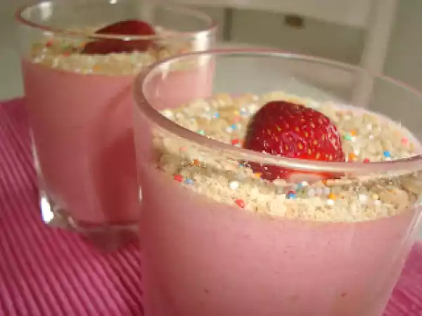 Receita Leite creme de morango