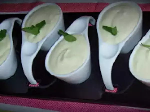 Receita Mousse de chocolate branco com hortelã-pimenta!!