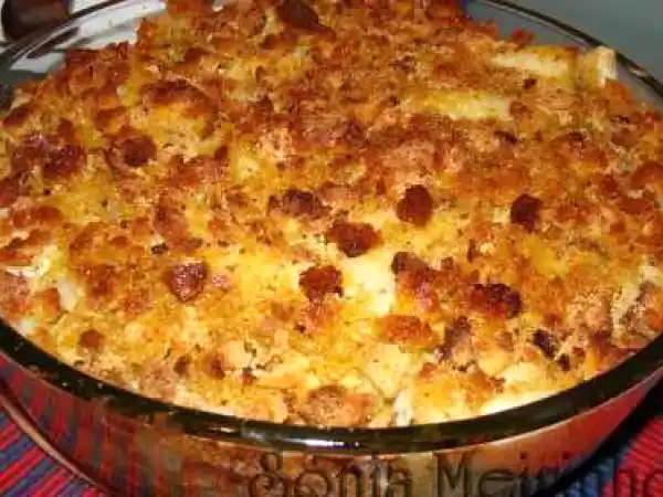 Receita Bacalhau com batatas no forno com crosta de broa