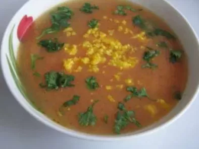 Receita Sopa de tomate com ovo e gengibre