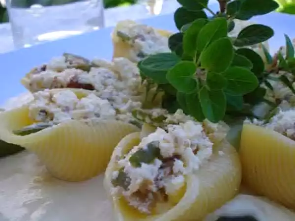 Receita Conchiglione com figo e molho de queijos