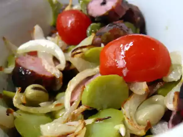 Receita Almoçar no escritório - salada de favas e salsicha