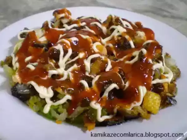 Receita Salada agridoce de alface e salmon skin