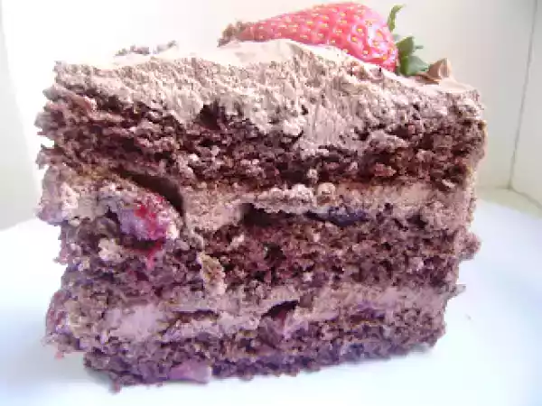 Receita Bolo mousse de chocolate e morangos