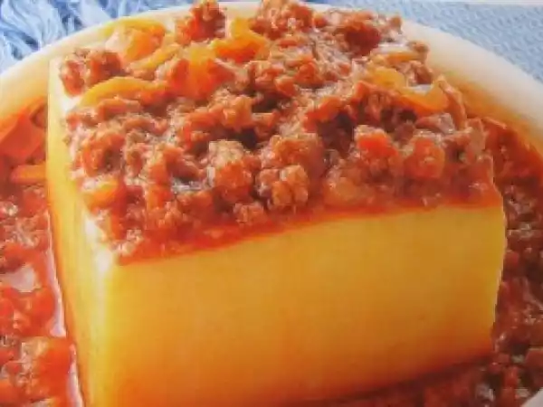 Receita Receita de polenta cremosa com molho de carne moída