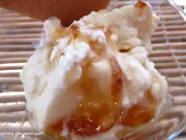 Receita Gelado de limão e nata com caramelo de limão