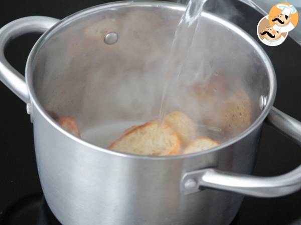 Sopa de Alho à Espanhola - Preparação Passo 3