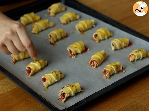 Mini Croissants Pizza de queijo e fiambre - Preparação Passo 6